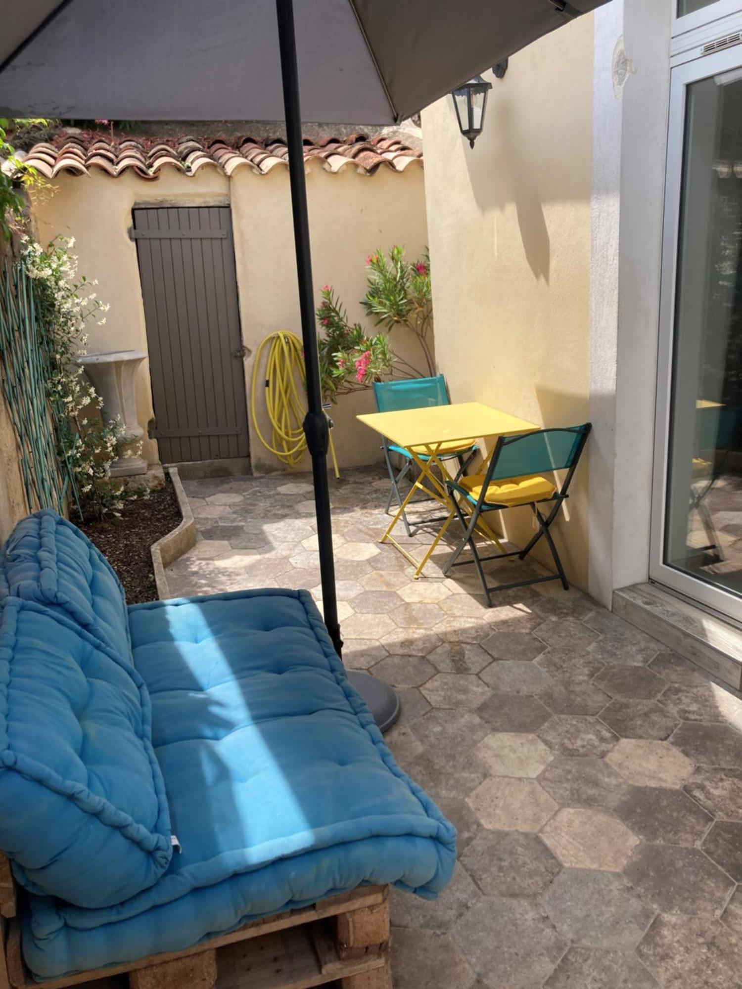 Le studio D'auguste- Cœur de Nîmes-chaleureux-emplacement idéal Exterior foto